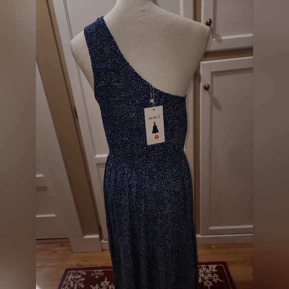 Zesica Women's Elegant Blue One-Shoulder Dress. NWT - Picture 5 of 13